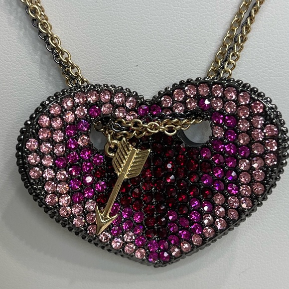 Betsey Johnson Heart And Arrow Necklace - Picture 4 of 7